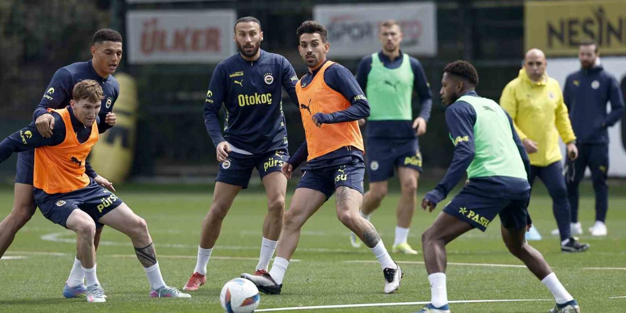 FENERBAHÇE’DE, BEŞİKTAŞ DERBİSİNİN HAZIRLIKLARI BAŞLADI