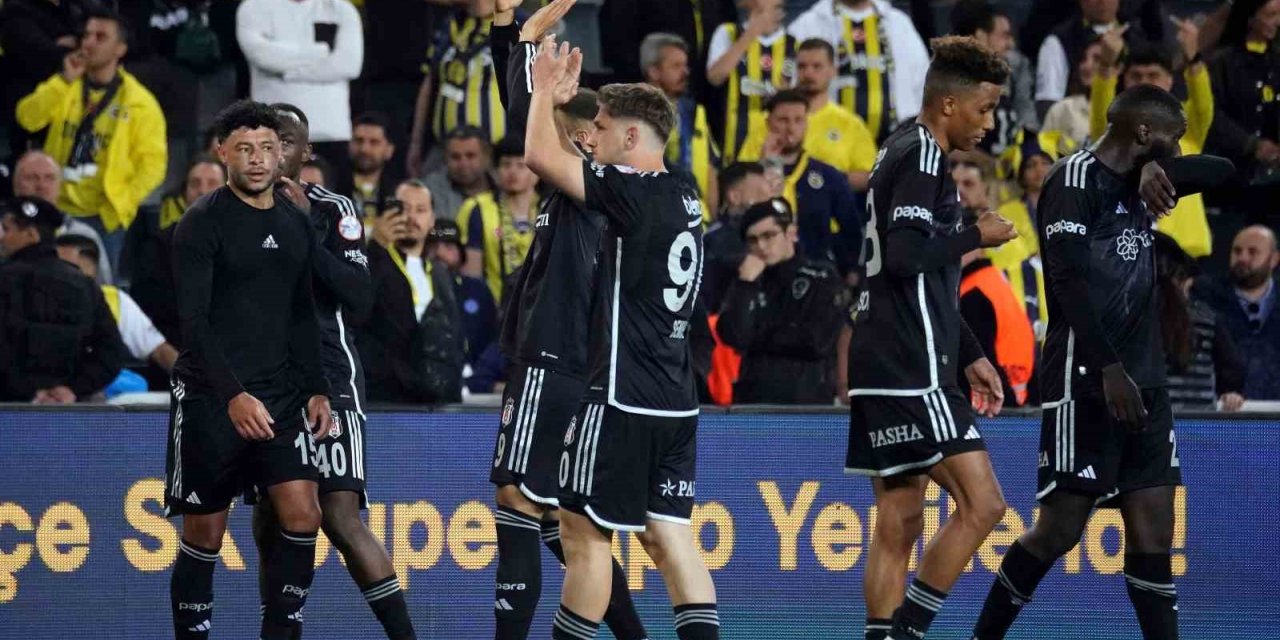 BEŞİKTAŞ, FENERBAHÇE’YE KARŞI 20 YILLIK HASRETİ SONLANDIRMAK İSTİYOR
