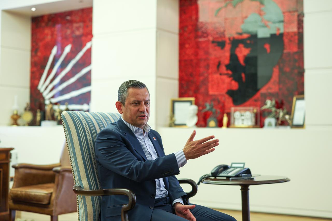 CHP Lideri Özgür Özel: “Faturayı 86 Milyon Ödüyor Ancak TRT Bir Kişinin Menfaatine Çalışıyor”