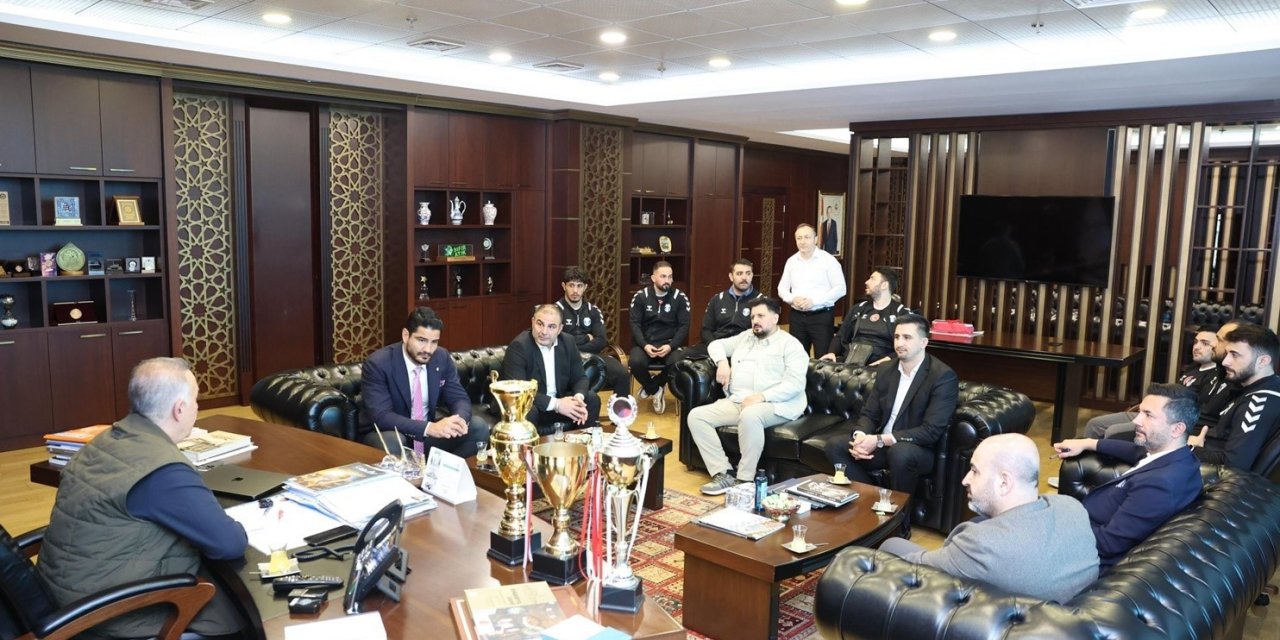 TÜRKİYE GÜREŞ FEDERASYONU BAŞKANI TAHA AKGÜL’DEN BAŞKAN DURSUN’A ZİYARET