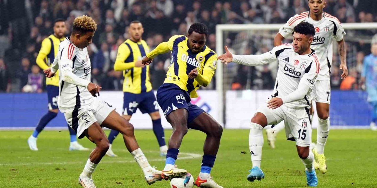 FENERBAHÇE’DE HEDEF DERBİYİ KAZANARAK YARIŞI SÜRDÜRMEK