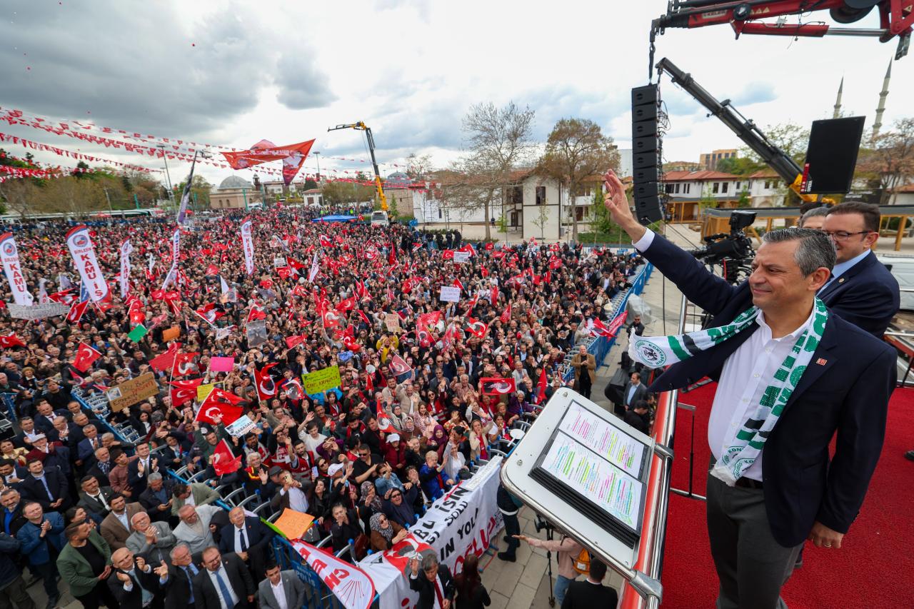 CHP Lideri Özgür Özel: “Adalet Bu Topraklara Cübbesini İlikleyenlerle Değil; Konya’nın Vicdanıyla Gelecek”