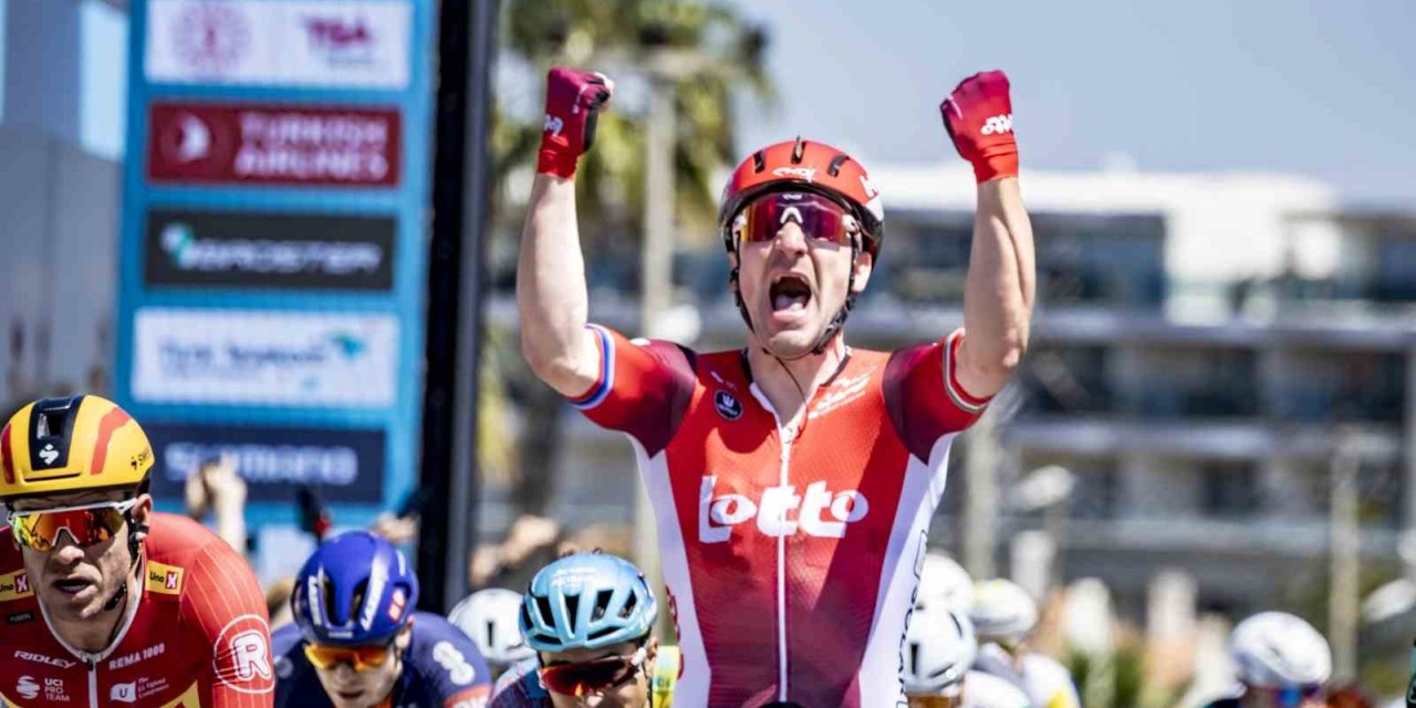 60. CUMHURBAŞKANLIĞI TÜRKİYE BİSİKLET TURU’NDA SELÇUK-ÇEŞME ETABINI ELİA VİVİANİ KAZANDI