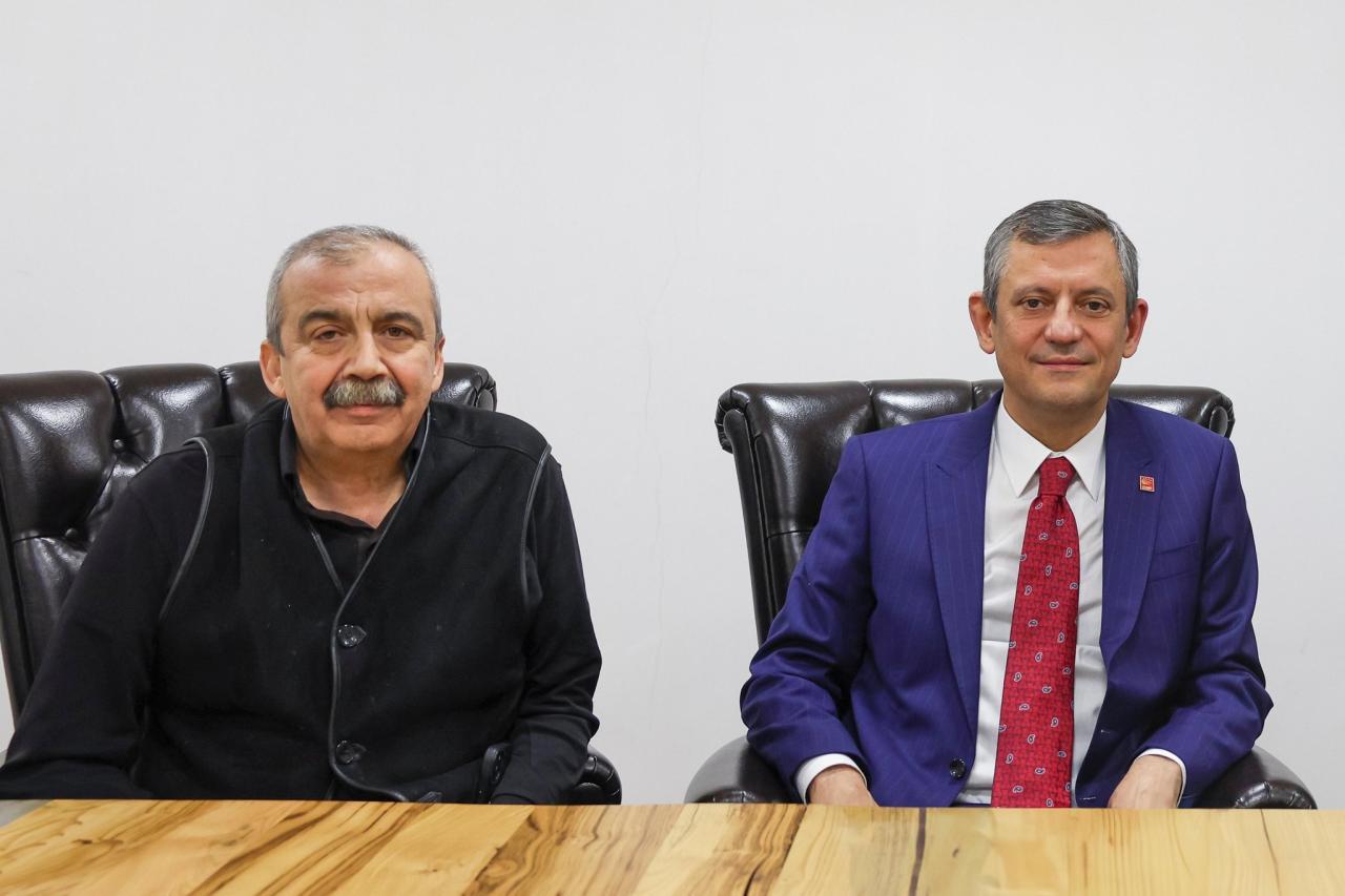 CHP Lideri Özgür Özel'den TBMM Başkanvekili ve DEM Parti İstanbul Milletvekili Sırrı Süreyya Önder İçin Taziye Mesajı...