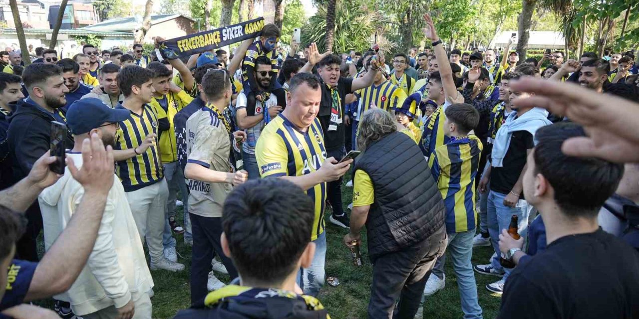 FENERBAHÇE TARAFTARINDAN DERBİYE YOĞUN İLGİ
