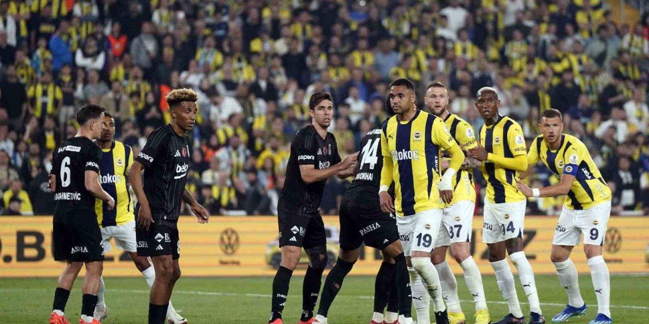 FENERBAHÇE’NİN 17 MAÇLIK YENİLMEZLİK SERİSİ YİNE DERBİDE SONA ERDİ
