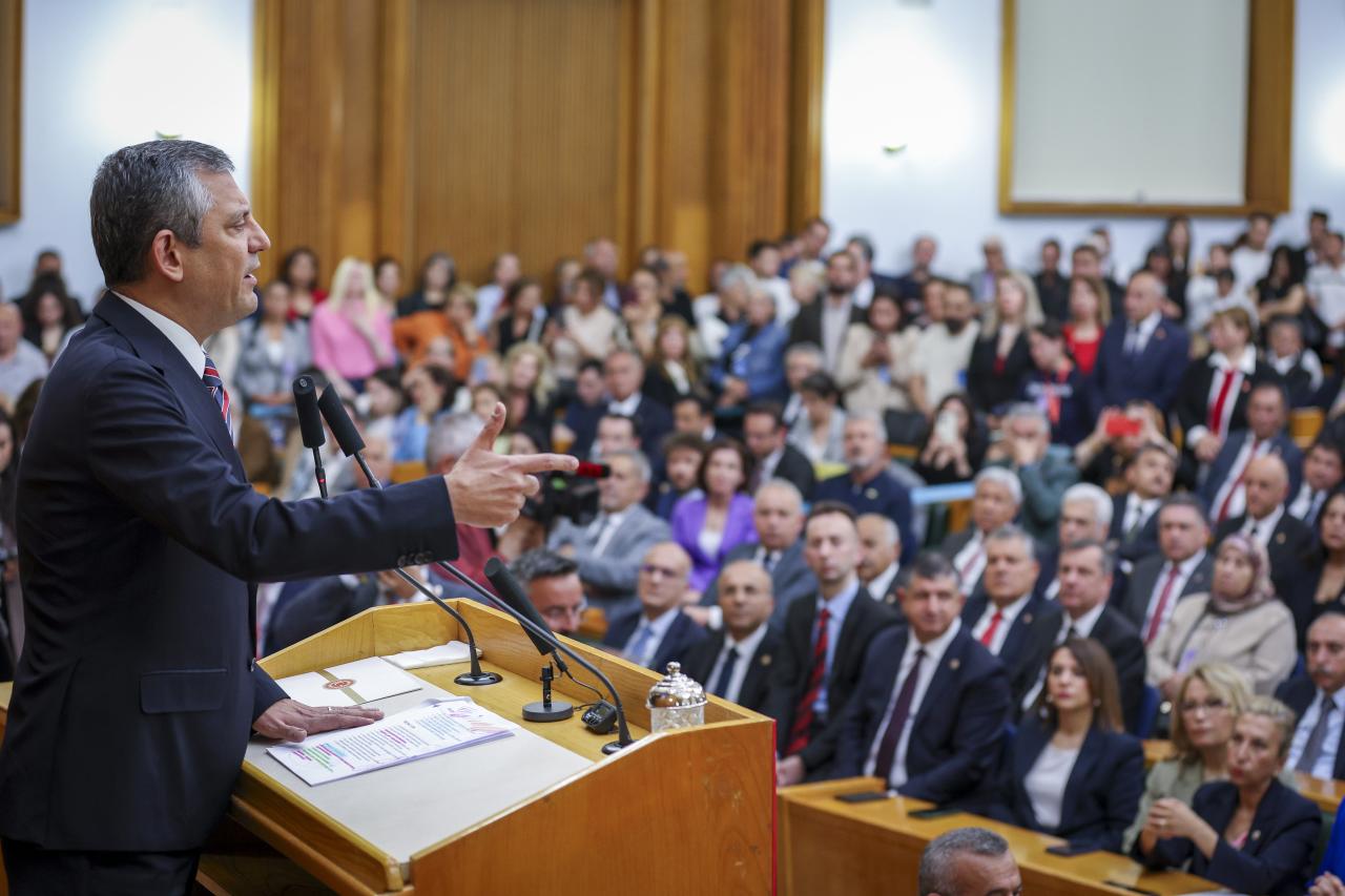 Cumhuriyet Halk Partisi Genel Başkanı Özgür Özel: “Erdoğan’ın Yaşattığı Krizin Adı ‘Çoklu Makam Bozukluğu’dur”