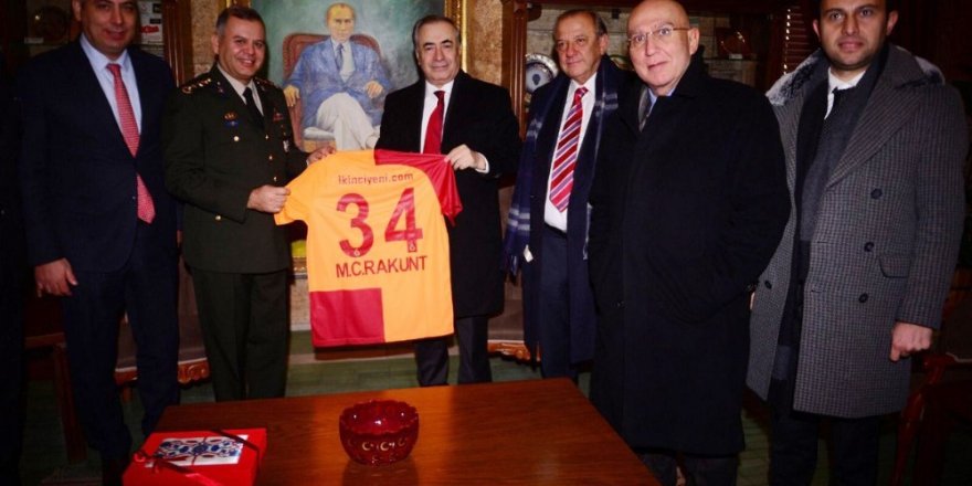 Galatasaray Kulübü’nden Anıtkabir’e ziyaret