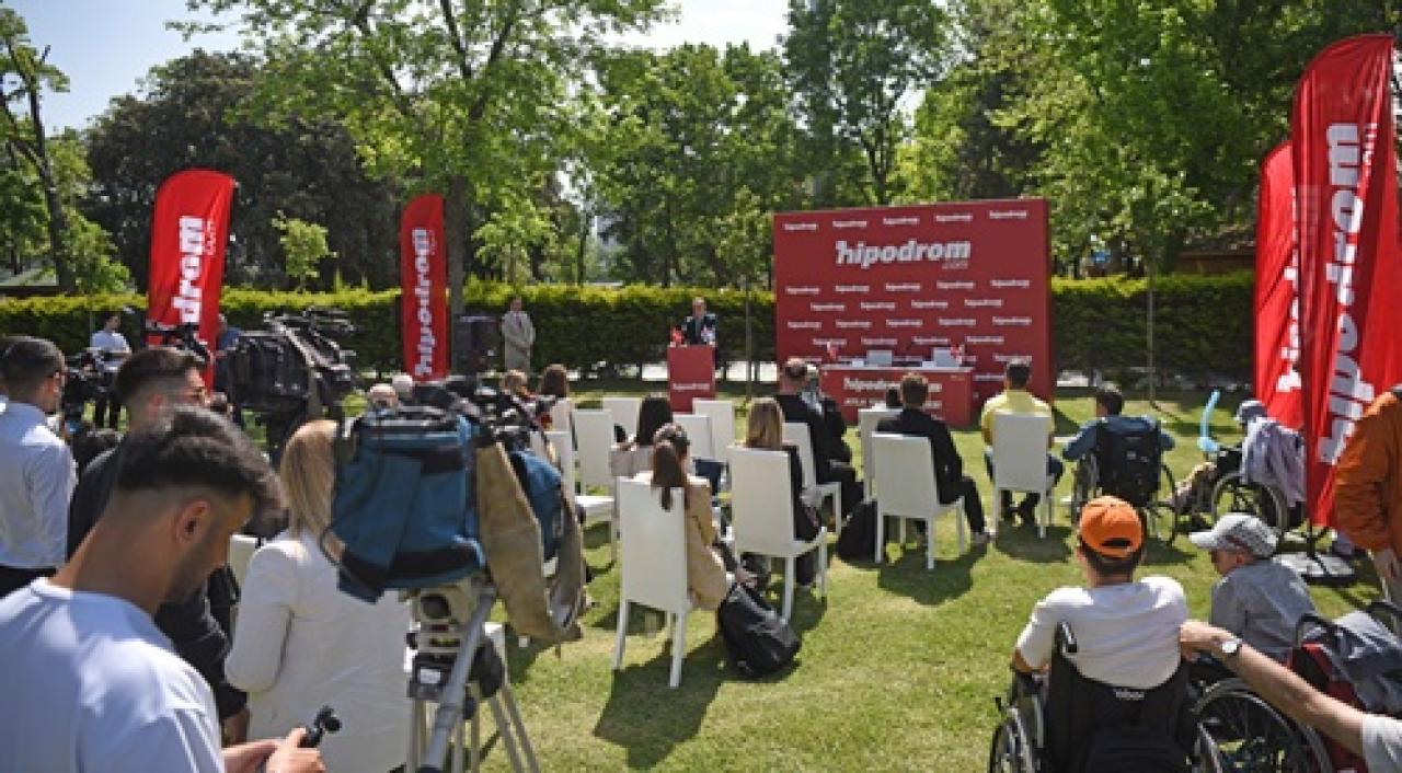 Kulübümüz ile Hipodrom.com arasında At’la Terapi Merkezi isim sponsorluğu anlaşması imzalandı