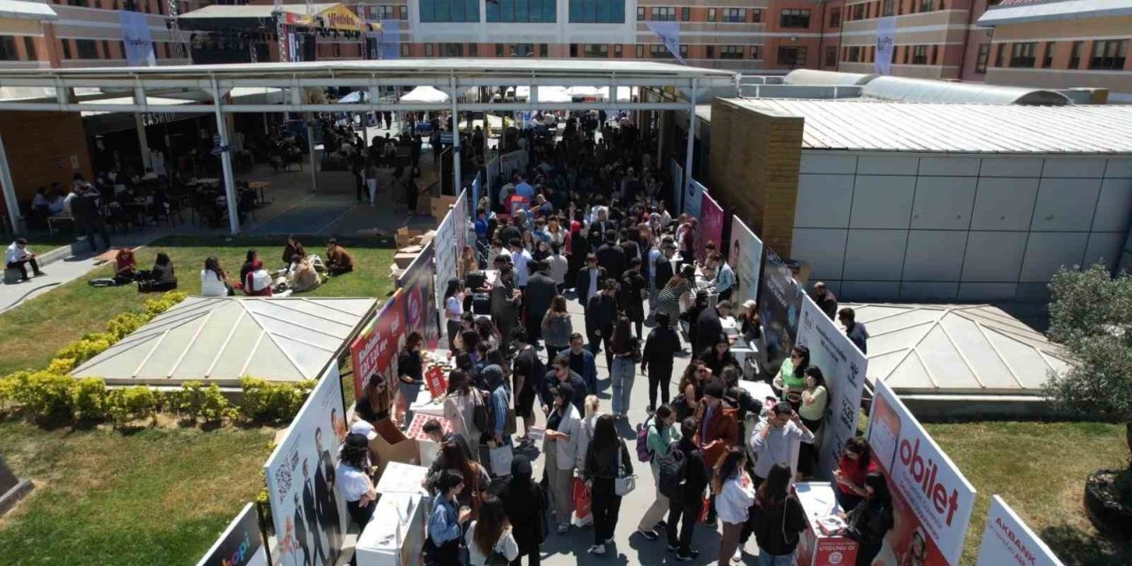 100’DEN FAZLA SEKTÖR, KARİYER GÜNLERİ’NDE GENÇLERLE BİR ARADA