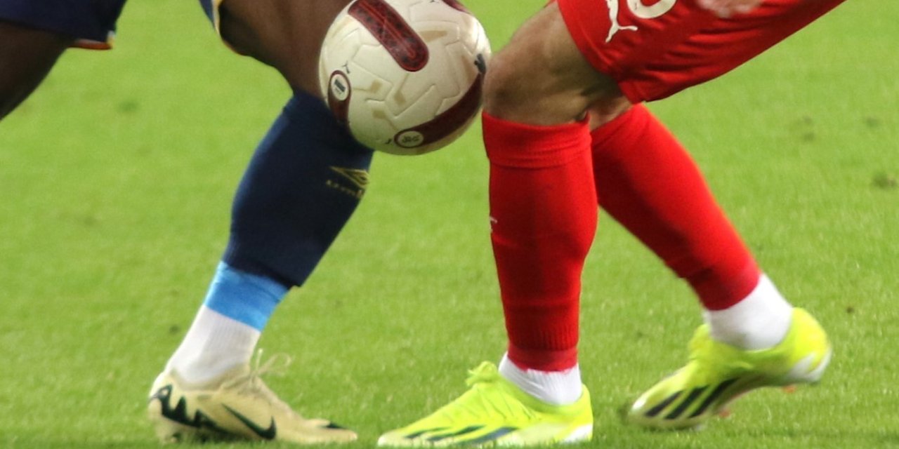 TÜRK FUTBOLUNUN KÖKLÜ TAKIMLARININ ÖNLEMEZ SERİ DÜŞÜŞÜ