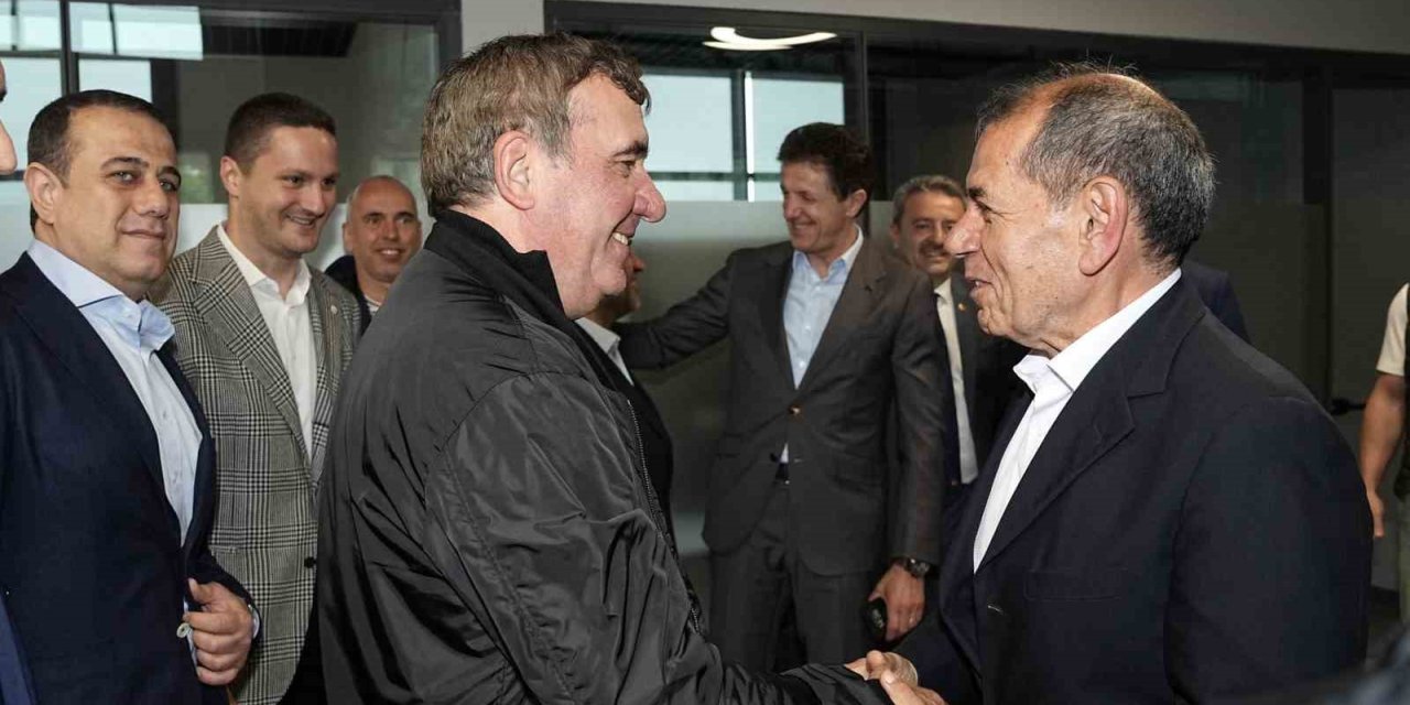 UEFA KUPASI ZAFERİNİN EFSANELERİ KEMERBURGAZ METİN OKTAY TESİSLERİ’NDE BULUŞTU