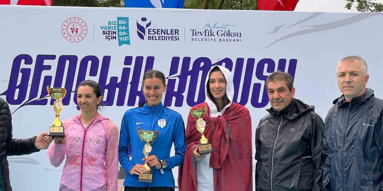 ESENLER’DE 19 MAYIS COŞKUSU: GENÇLİK KOŞUSU’NDA ŞAMPİYONLAR BELLİ OLDU