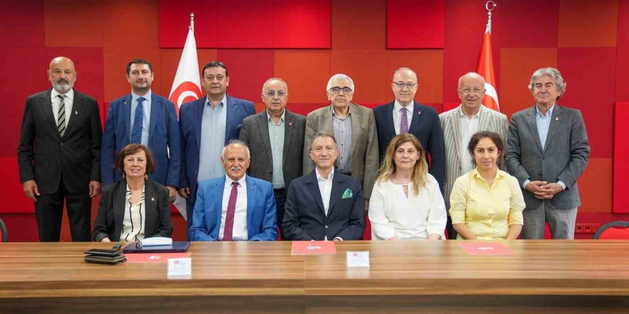 TÜRKİYE MİLLİ OLİMPİYAT KOMİTESİ ANMA VE ONURLANDIRMA KURULU İLK TOPLANTISINI YAPTI