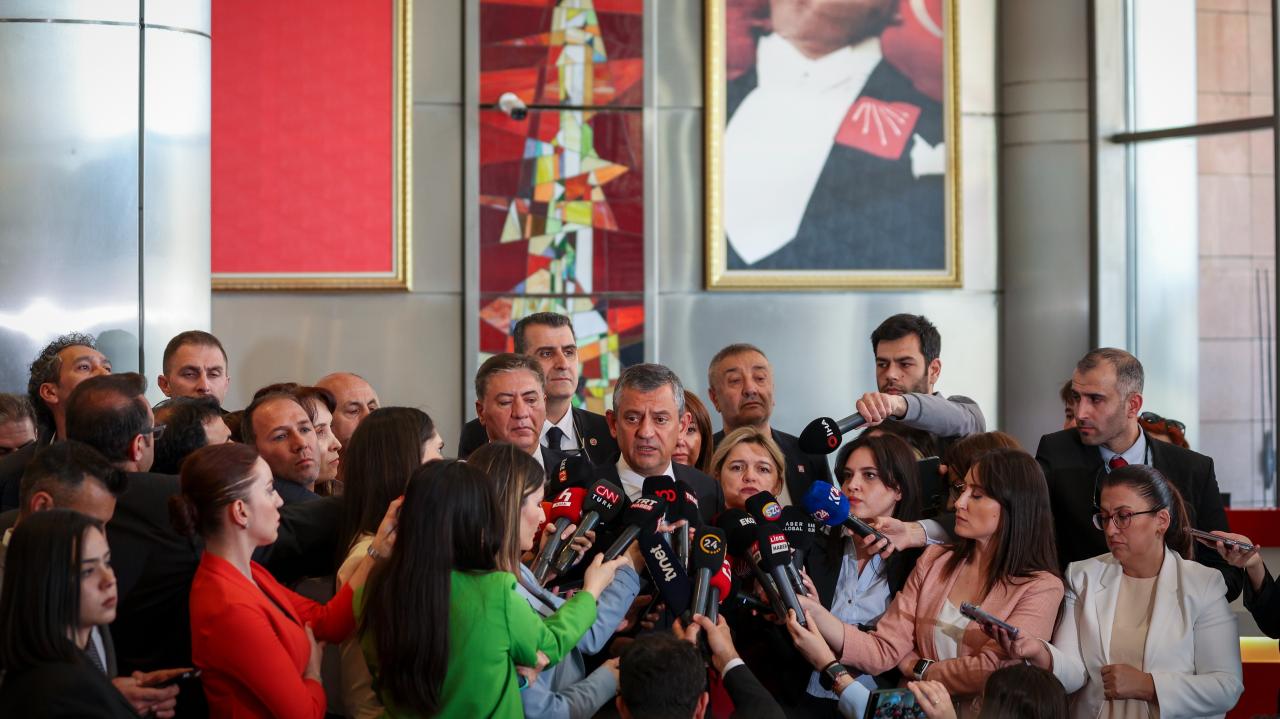 CHP Genel Başkanı Özgür Özel: “Üçüncü Dalga Operasyon Yine ‘Duydum, Ettim’ ile Algı Yaratmaya Yönelik”