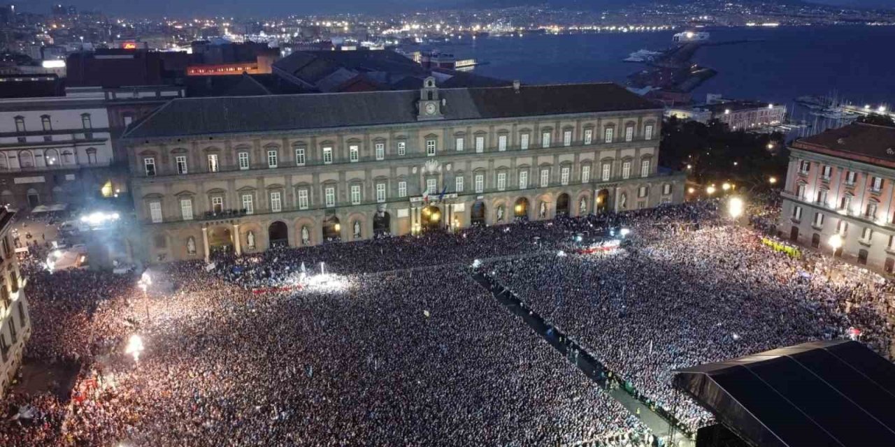 İTALYA SERİE A’DA ŞAMPİYON NAPOLİ