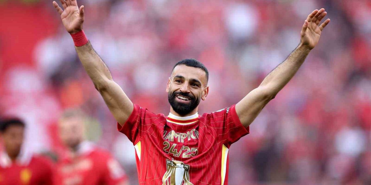 PREMİER LİG’DE SEZONUN FUTBOLCUSU MUHAMMED SALAH SEÇİLDİ