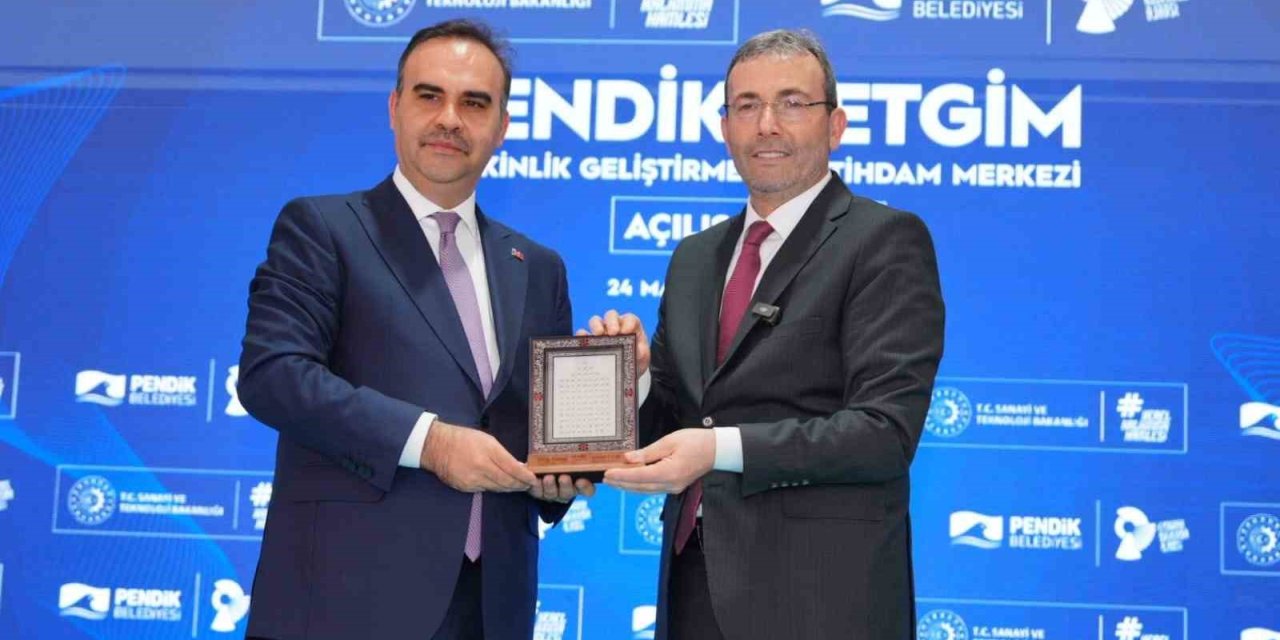 PENDİK BELEDİYESİ YETKİNLİK GELİŞTİRME VE İSTİHDAM MERKEZİ AÇILDI