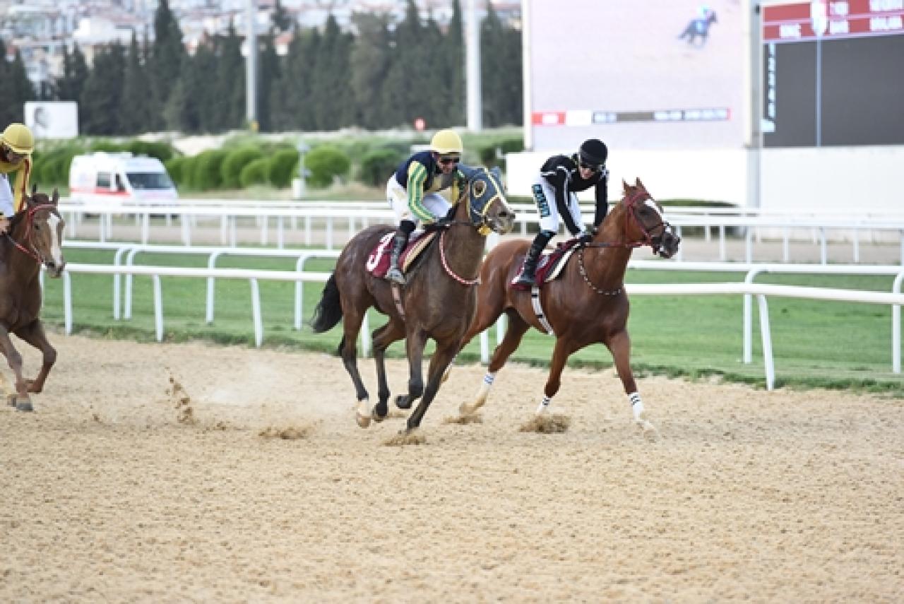 Davide Franco Koşusu'nda birinciliğe Can Efe ulaştı