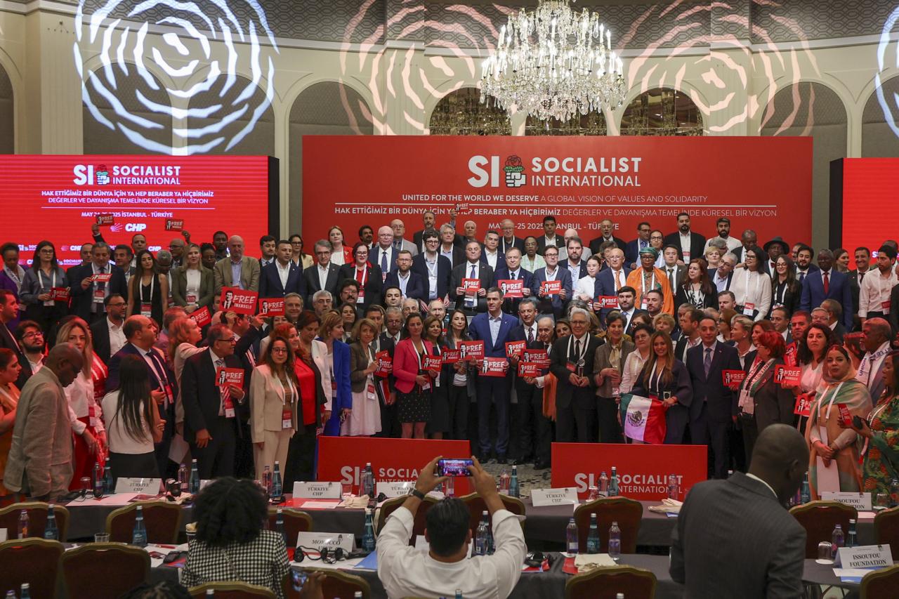 CHP Genel Başkanı Özgür Özel, Pena Gomez Ödül Törenine Katıldı