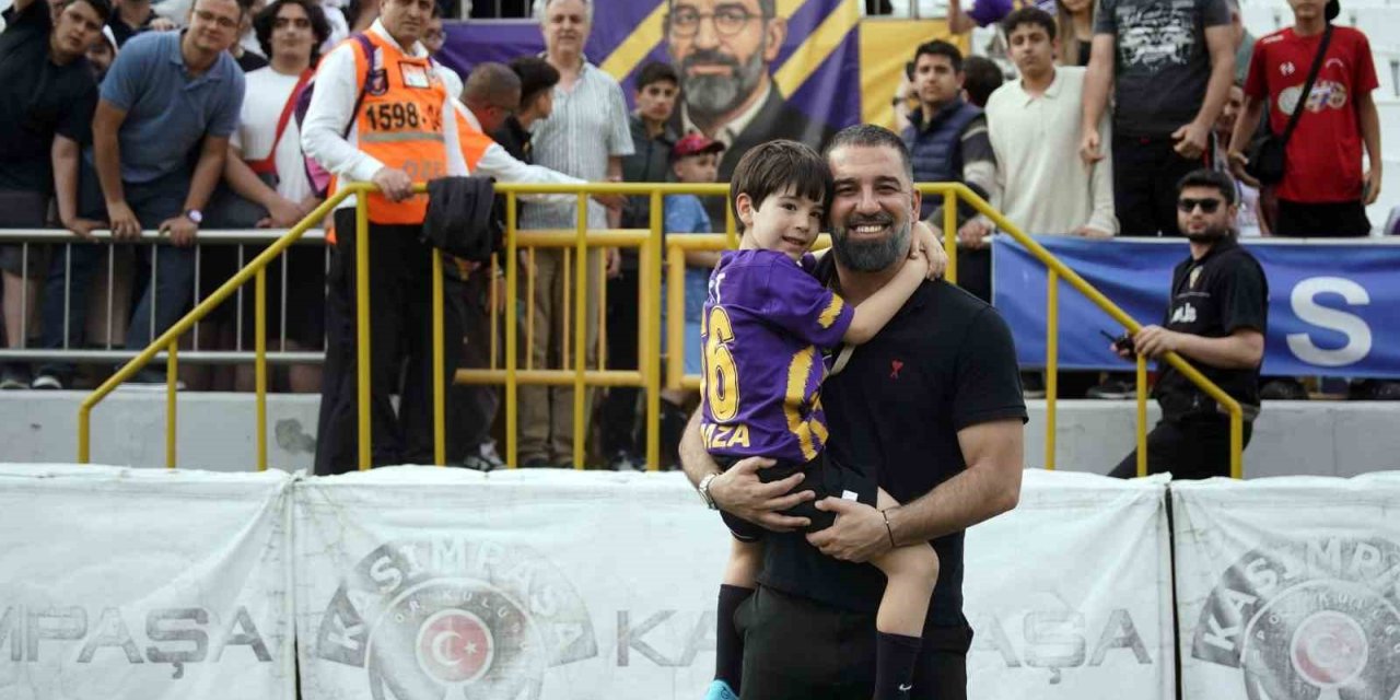 ARDA TURAN’DAN, EYÜPSPOR’A VEDA MESAJI