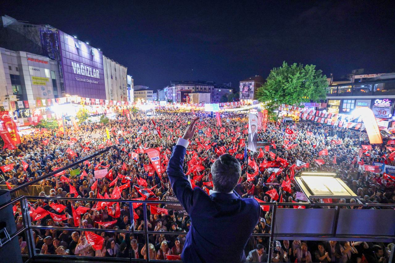 CHP Lideri Özgür Özel: “Demokrasiyi Kuracak, Atatürk’ün Partisini İktidar, Ekrem İmamoğlu’nu Cumhurbaşkanı Yapacağız”