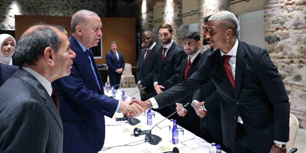 CUMHURBAŞKANI ERDOĞAN, GALATASARAY’I KABUL ETTİ