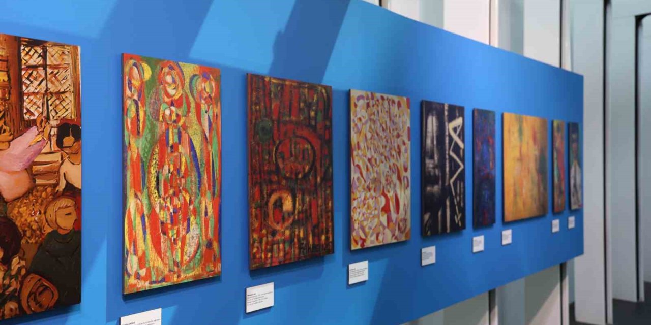 FAHRELNİSSA ZEİD’İN ÖZEL ESERİ İSTANBUL HAVALİMANI’NDA SERGİLENDİ