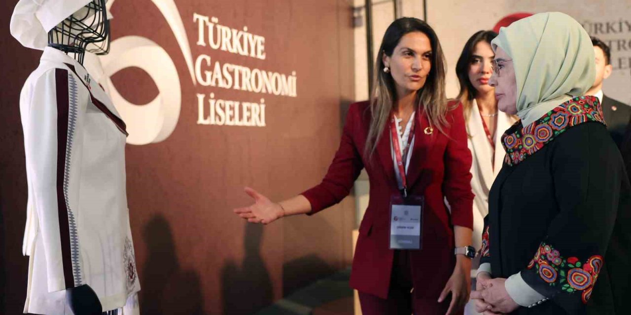 EMİNE ERDOĞAN, TÜRKİYE GASTRONOMİ LİSELERİ TANITIM PROGRAMI’NA KATILDI