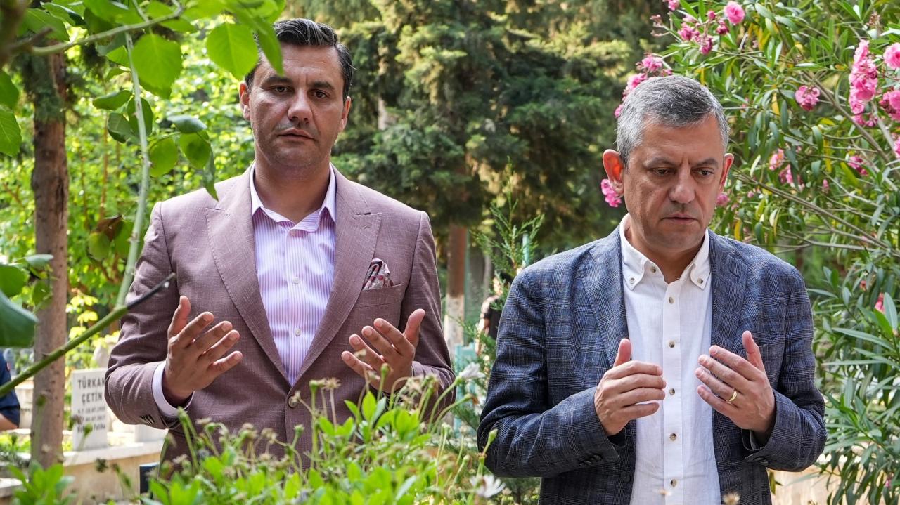 CHP Lideri Özgür Özel: “Nasıl Anlatılır Bir Kardeşin Gidişi? Aklımın ve Kalbimin Yarısını Kaybettim…”