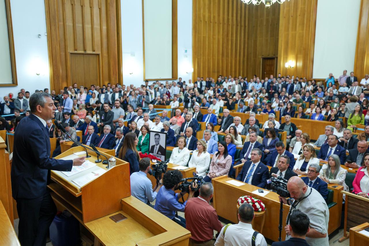 Cumhuriyet Halk Partisi Genel Başkanı Özgür Özel: “2026’nın Refah Yılı Olmasının Tek Yolu, Seçim Yılı Olmasıdır”