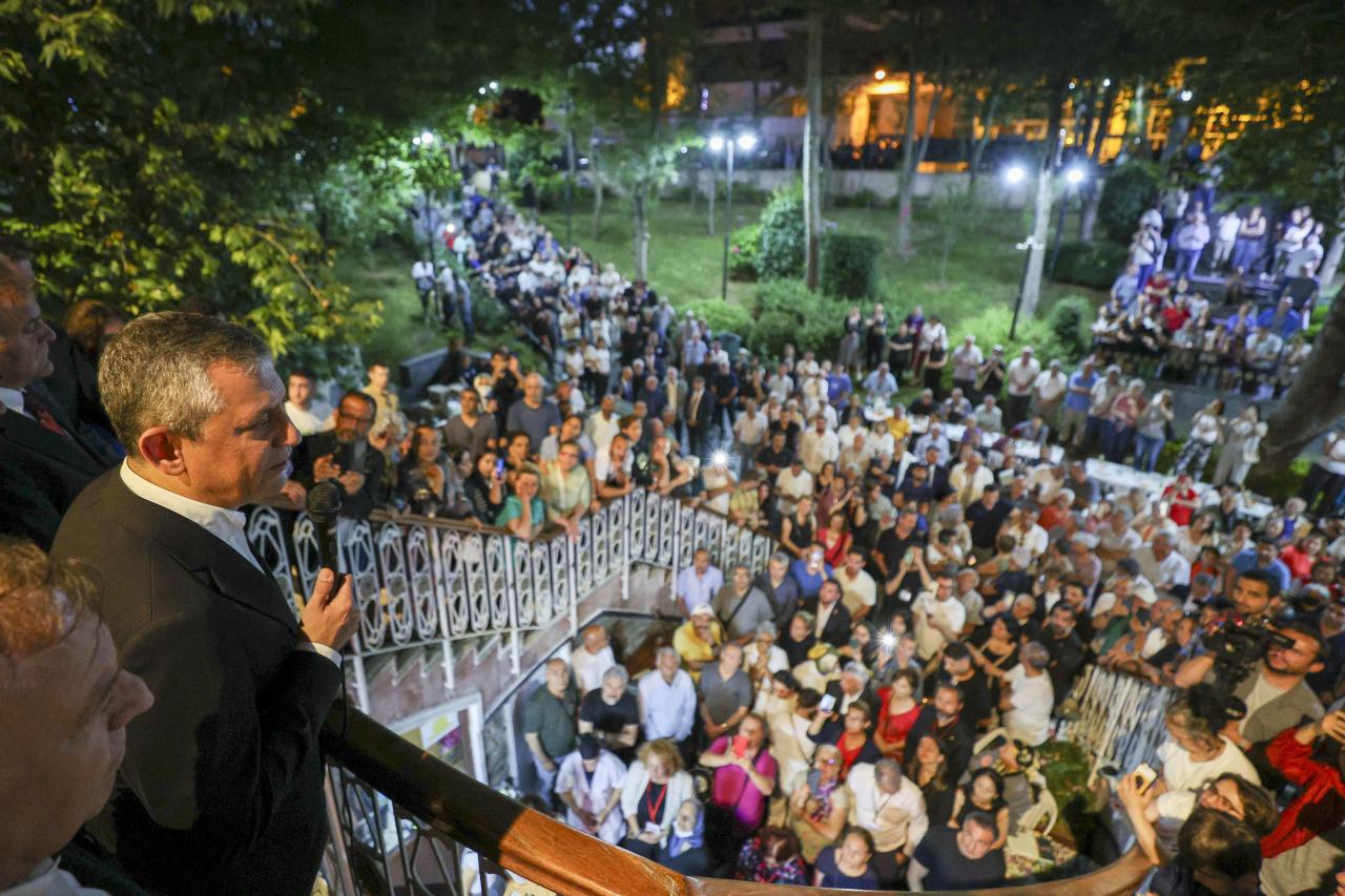 CHP Genel Başkanı Özgür Özel: “Bu Zor Günlerden Yine Sabır, Direnç ve Dayanışmayla Birlikte Çıkacağız”