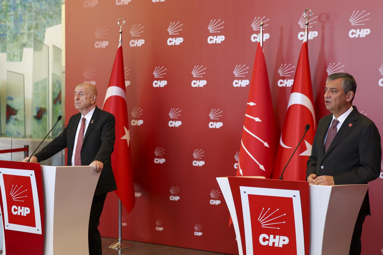 CHP Lideri Özgür Özel: “Arkadaşlarımız CHP İktidarına Karşı Girişilen Darbede Esir Düştü”