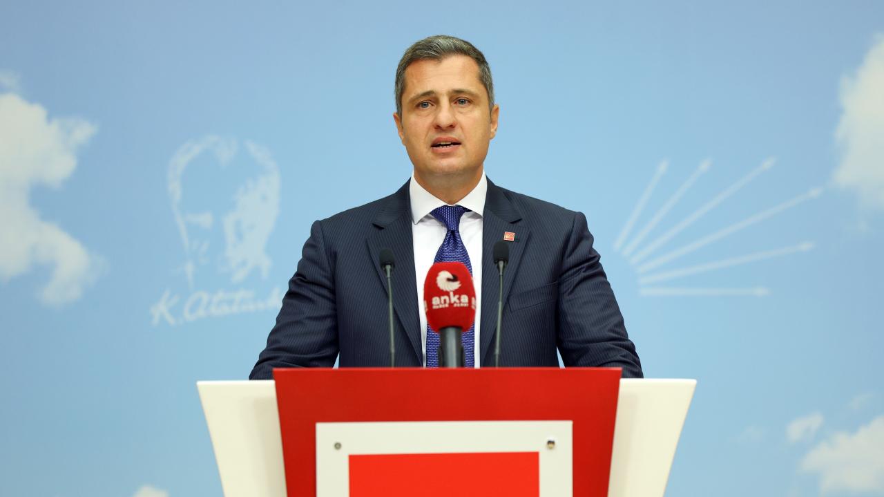 Deniz Yücel: “Gücümüz, Geçim Mücadelesine de İmamoğlu’nun Özgürlük Mücadelesine de İstanbul, İzmir, Adana, Antalya ve Adıyaman Mücadelelerine de Yeter”