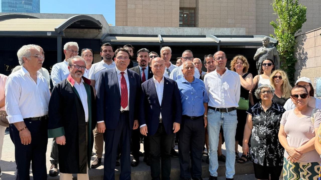 Yankı Bağcıoğlu Beş Teğmene Destek Verdiği İçin İzmir’de Hâkim Karşısındaydı