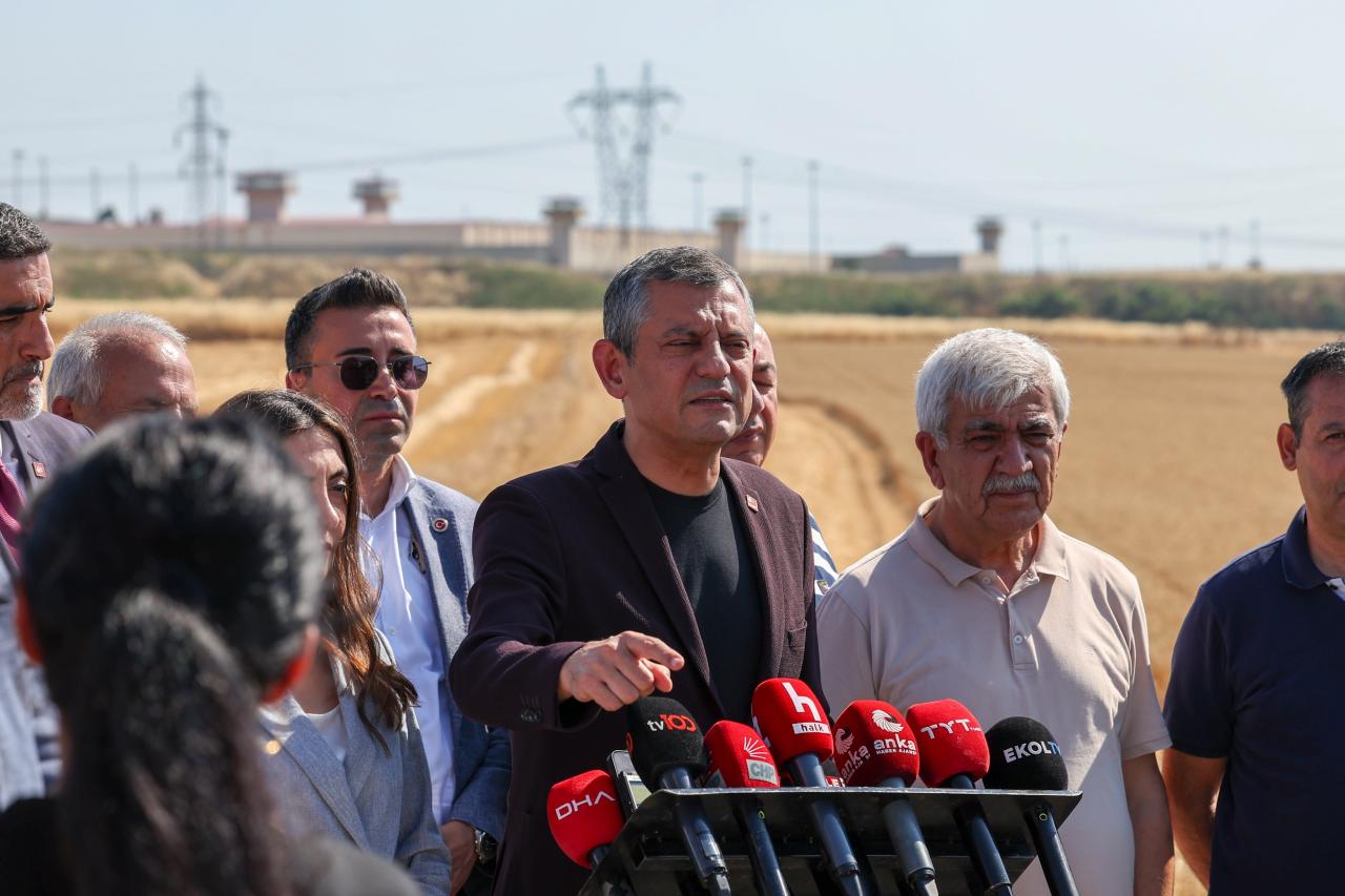 CHP Genel Başkanı Özgür Özel: “Yarın Adana, Cuma Antalya, Cumartesi Malatya, Pazar Adıyaman’dayız”