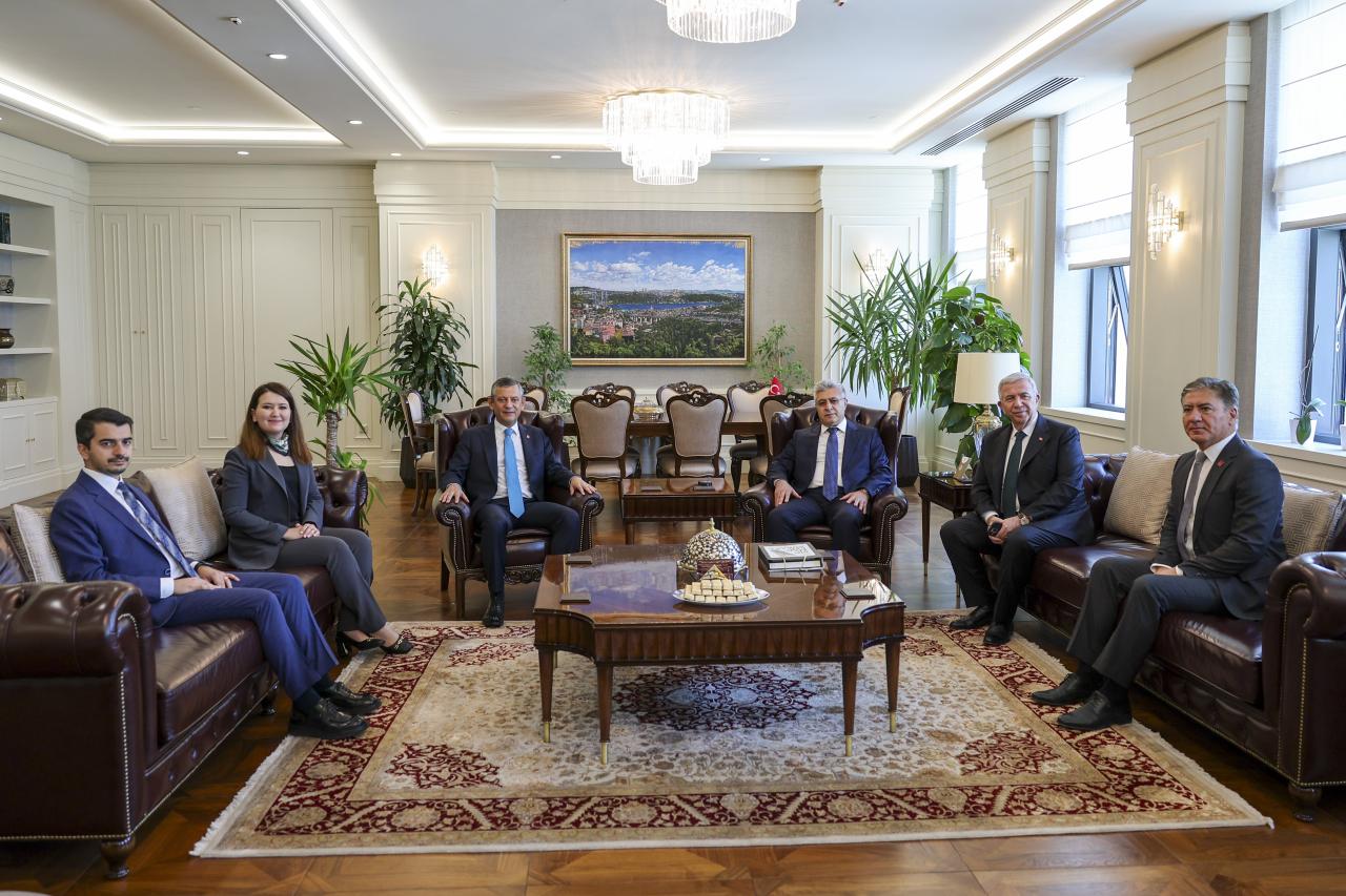 CHP Genel Başkanı Özgür Özel, Yargıtay Cumhuriyet Başsavcısı Şentürk’ü Ziyaret Etti