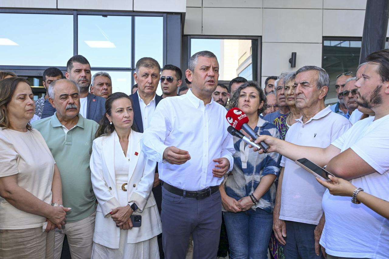 CHP Lideri Özgür Özel: “Görüşme Hakkını Çalık’ın Annesine Devrettim, Bugün Görüştürecekler”