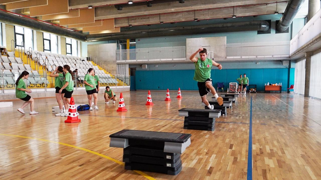 GENÇ YETENEKLER KÜÇÜKÇEKMECE’DE GELECEĞE HAZIRLANIYOR