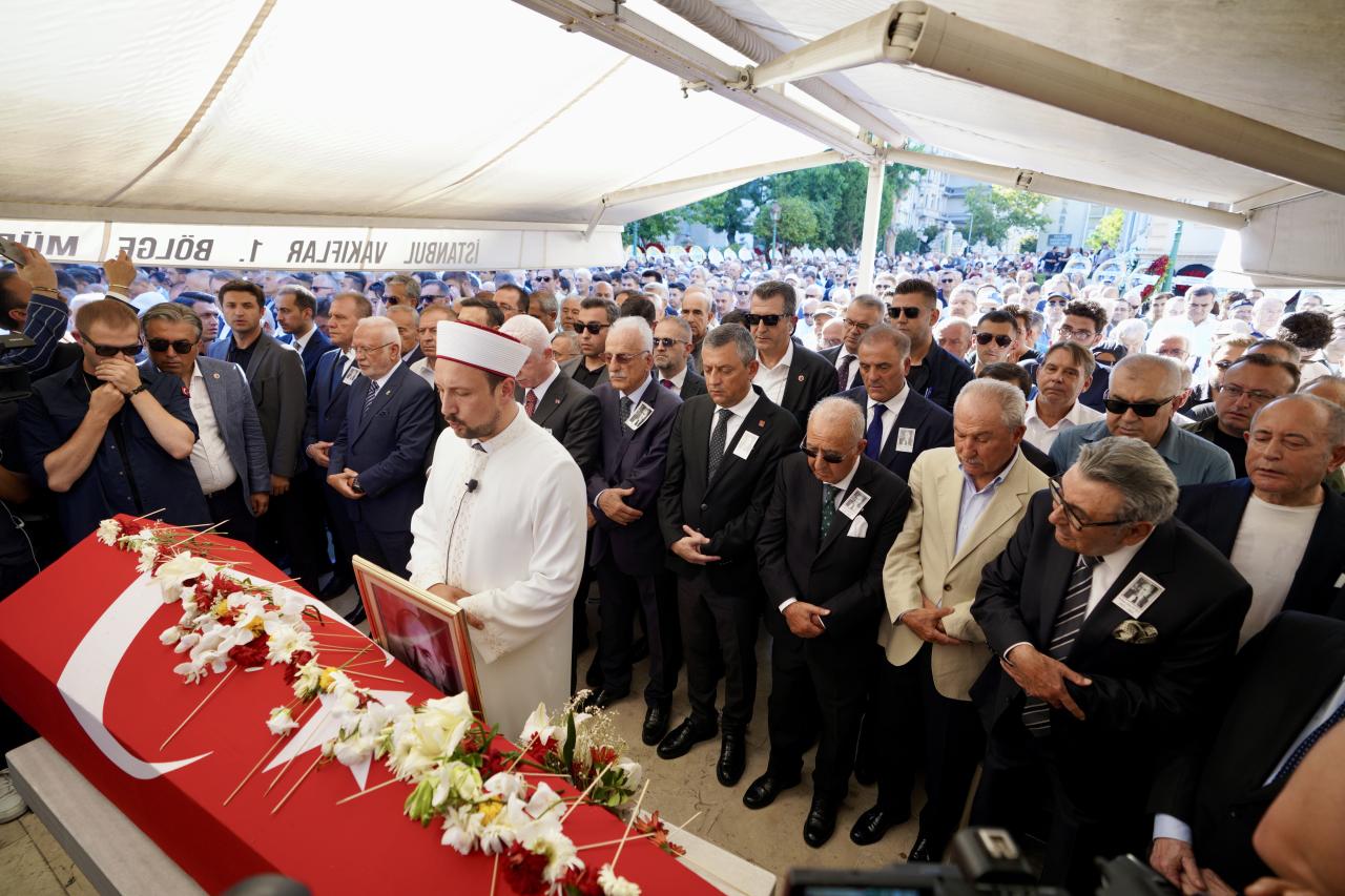 Genel Başkanımız Altan Öymen Son Yolculuğuna Uğurlandı...