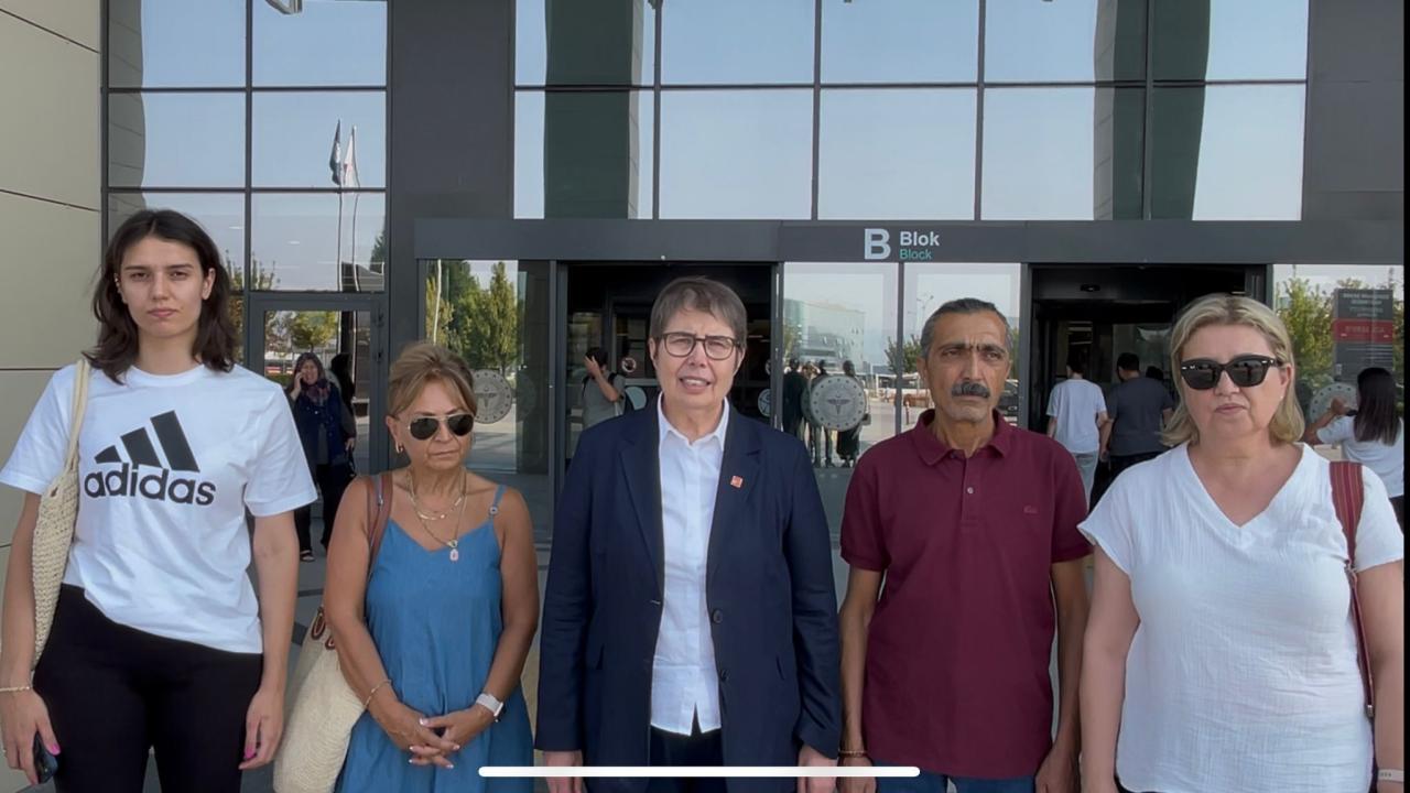 Zeliha Aksaz Şahbaz, Seyitgazi'deki Orman Yangınından Yaralı Olarak Kurtulan Orman Emekçisini Ziyaret Etti