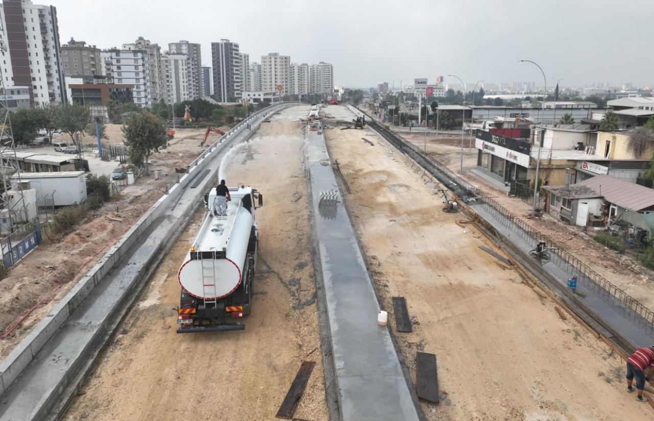 Güngör Geçer, Öğretmenler Bulvarı Otoban Bağlantısı Köprülü Kavşağı Çalışmalarını Denetledi