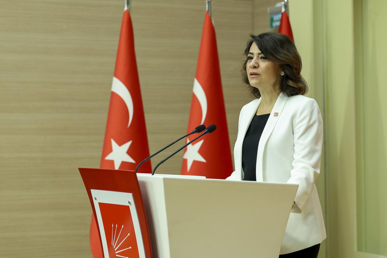 Gamze Taşcıer: “Ev Değil, Ev Almanın Hayalini Satıyorlar!”