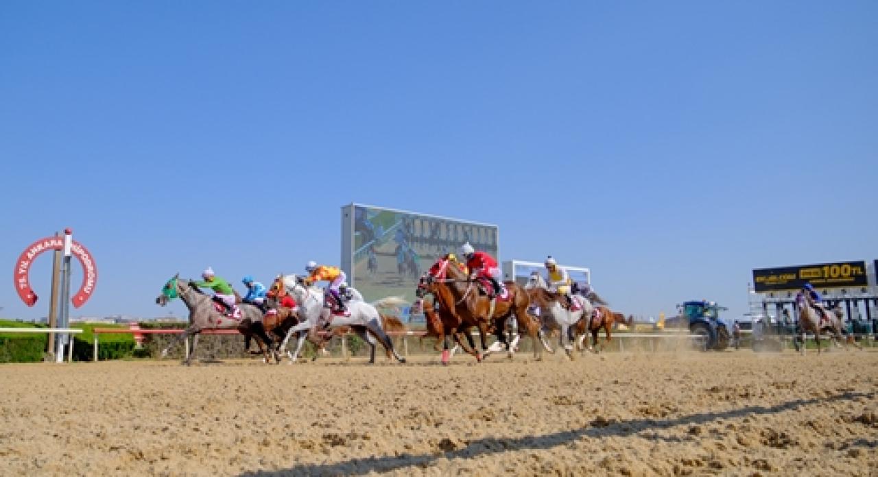 M. Zeki Tunca Koşusu’nu Kalbimdesin kazandı