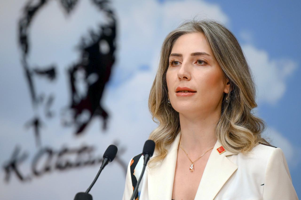 Gülşah Deniz Atalar: “Haydarpaşa’nın Kalbine Dokunmayın; Tarihimize Değil, Rant Projelerine Kapı Açıyorsunuz”