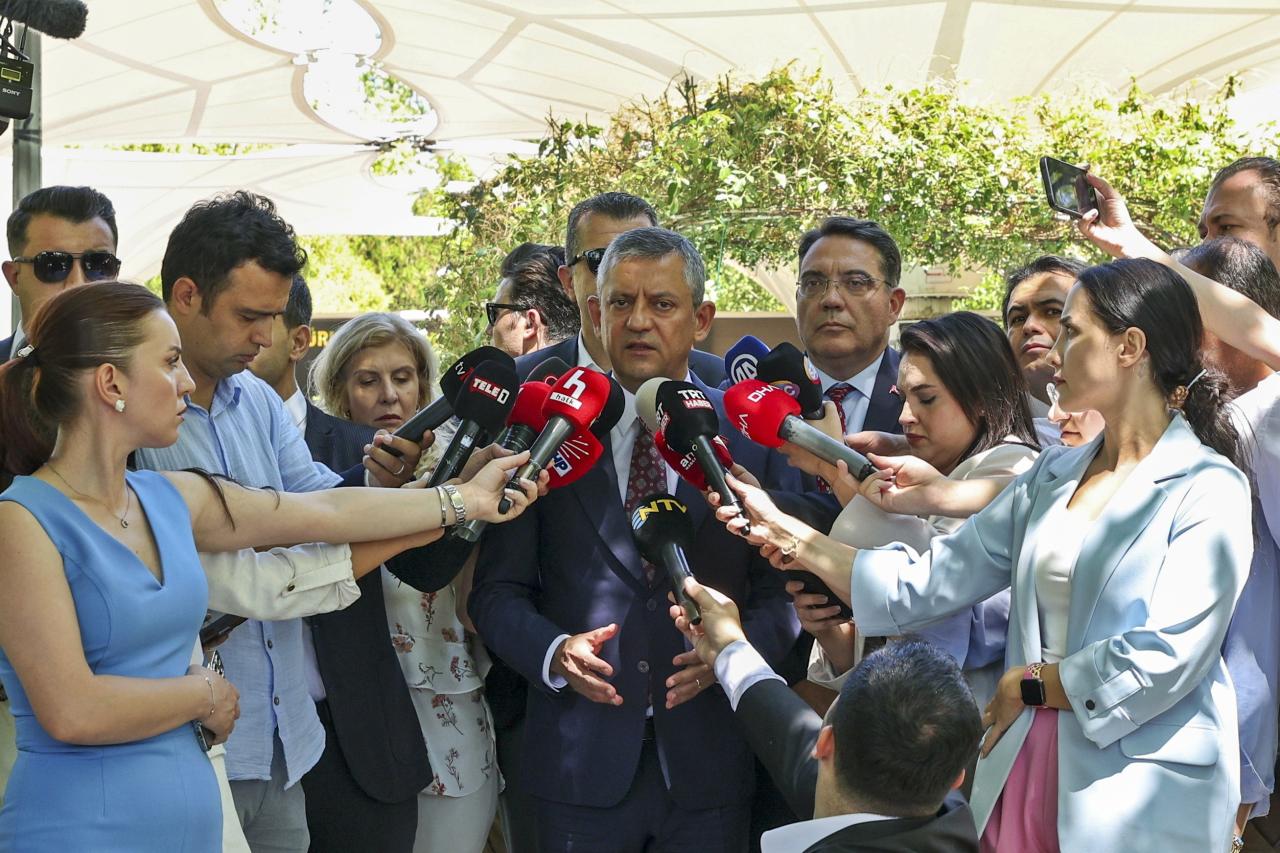 Cumhuriyet Halk Partisi Genel Başkanı Özgür Özel: “Erdoğan Devleti Çaldırmış, Bize, ‘Devlete Saldırmayın’ Diyor”