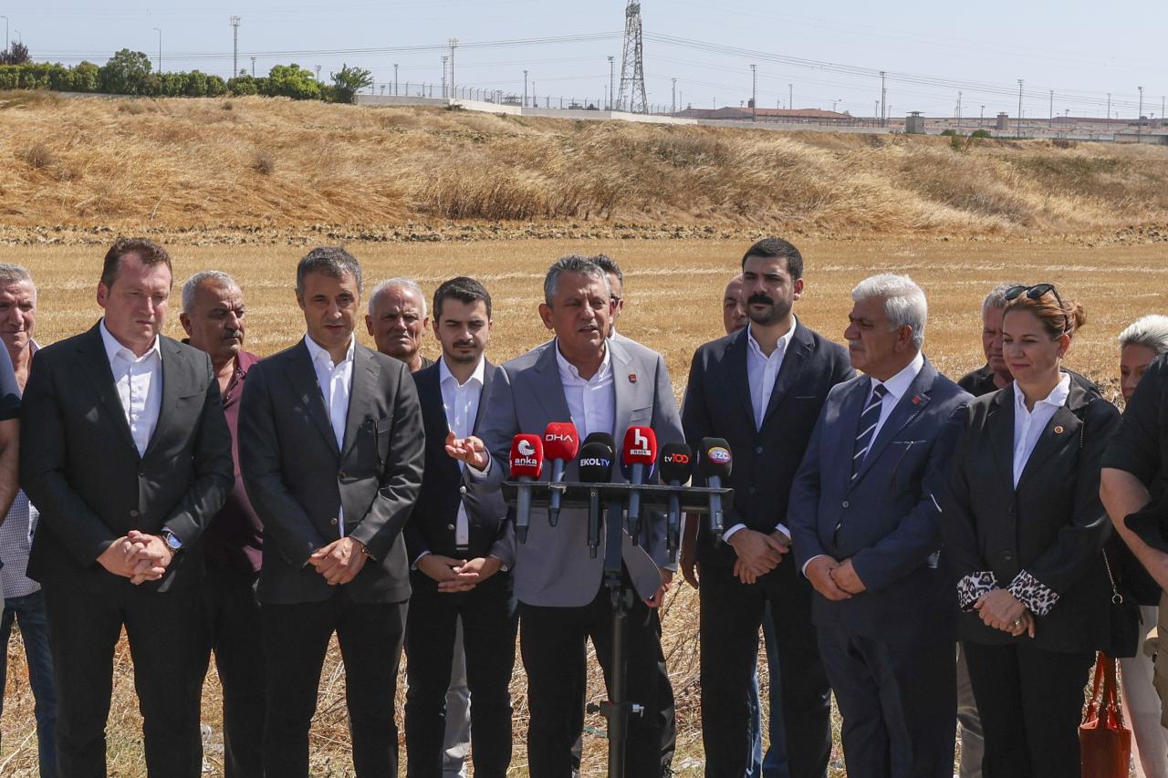 Cumhuriyet Halk Partisi Genel Başkanı Özgür Özel: ‘Ya İçeri Tıkıl Ya Partime Katıl’; Böyle Mi Alacaksın Aydın’ı Erdoğan?