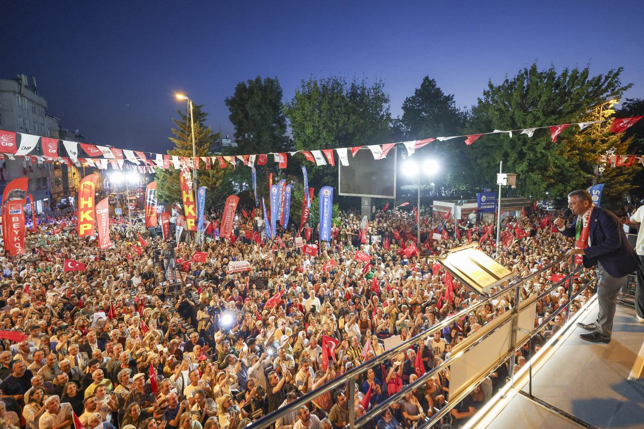 CHP Lideri Özgür Özel: “AK Parti Kuruluş Yıldönümü Hediyen Geliyor; AK Toroslar Çetesi Çöküyor, AK Parti Çöküyor”