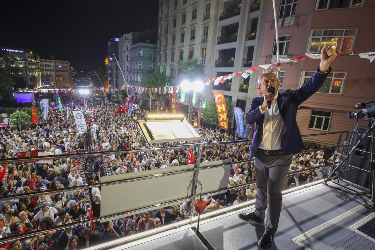 CHP Lideri Özel: İBB Başkanı İken 24 Asgari Ücret Ekstrayı Alacaksın; Sonra Ekrem Başkan’a, İnan Güney’e Kara Çalacaksın