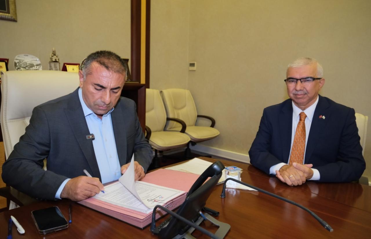 Adana Büyükşehir Belediyesi İle Türk Kızılay Arasında, Gazze’ye İnsani Yardım Konusunda Protokol İmzalandı